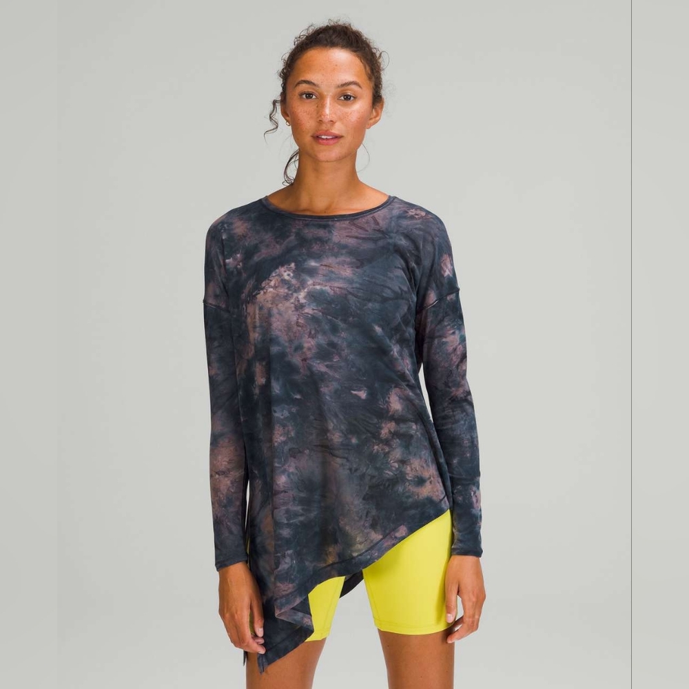 Lululemon To The Point Long Sleeve *Mist Spray Dye White Lunar Rock True Navy